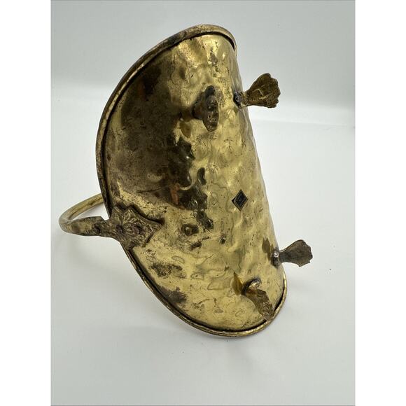 Vintage hammered brass miniature log holder 6.5”x7” Handle Claw Feet Mantle - Picture 7 of 8